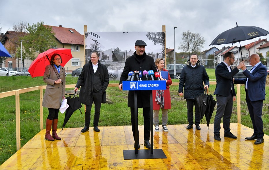 POLAGANJE KAMENA TEMELJCA NA MJESTU BUDUĆEG DJEČJEG VRTIĆA SESVETSKI KRALJEVEC